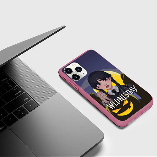 Чехол iPhone 11 Pro матовый Уэнсдэй на фоне луны / 3D-Малиновый – фото 3