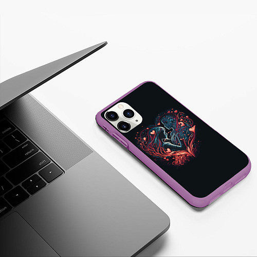 Чехол iPhone 11 Pro матовый Возлюбленные навсегда / 3D-Фиолетовый – фото 3