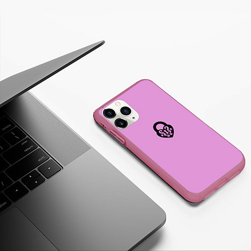 Чехол iPhone 11 Pro матовый Замочек к ключику розовый / 3D-Малиновый – фото 3