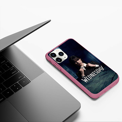 Чехол iPhone 11 Pro матовый Wednesday dark / 3D-Малиновый – фото 3
