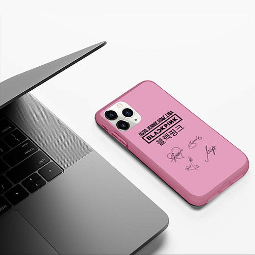 Чехол iPhone 11 Pro матовый Blackpink лого и подписи / 3D-Малиновый – фото 3