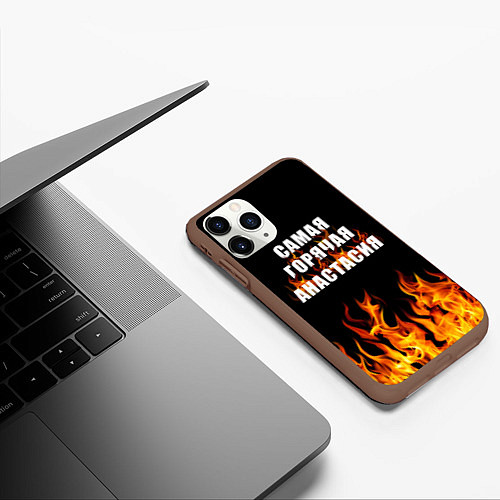 Чехол iPhone 11 Pro матовый Самая горячая Анастасия / 3D-Коричневый – фото 3