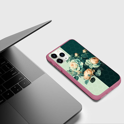 Чехол iPhone 11 Pro матовый Розы на зеленом фоне / 3D-Малиновый – фото 3