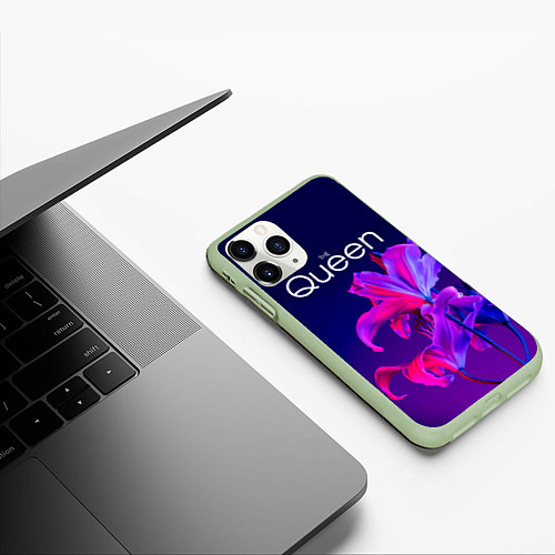 Чехол iPhone 11 Pro матовый The Queen Королева и цветы / 3D-Салатовый – фото 3