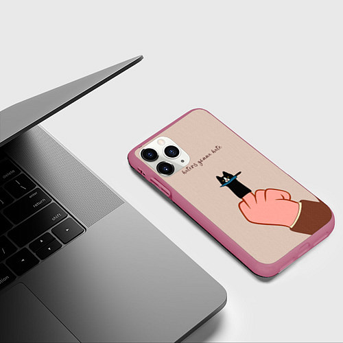 Чехол iPhone 11 Pro матовый Котик с ножиком и средний палец - текстура холста / 3D-Малиновый – фото 3