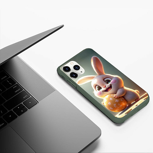 Чехол iPhone 11 Pro матовый Пасхальный зайка на полянке / 3D-Темно-зеленый – фото 3