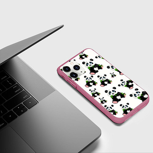 Чехол iPhone 11 Pro матовый Панды и бамбук / 3D-Малиновый – фото 3