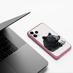 Чехол iPhone 11 Pro матовый Нарисованный медведь, цвет: 3D-малиновый — фото 2