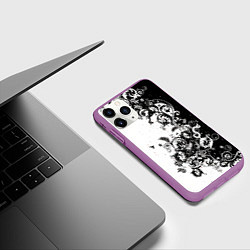 Чехол iPhone 11 Pro матовый Черно-белая птица среди узорчатых цветов, цвет: 3D-фиолетовый — фото 2