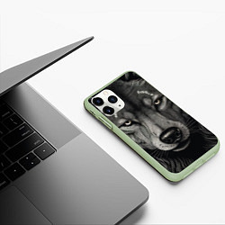 Чехол iPhone 11 Pro матовый Волк в стиле тату, цвет: 3D-салатовый — фото 2