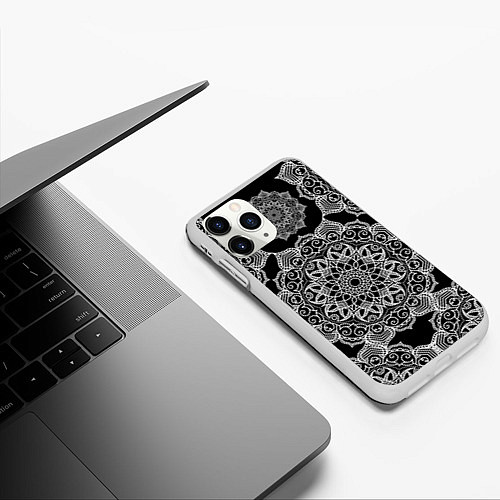 Чехол iPhone 11 Pro матовый Мандала на черном фоне / 3D-Белый – фото 3