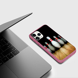 Чехол iPhone 11 Pro матовый Боулинг - кегли на дорожке, цвет: 3D-малиновый — фото 2