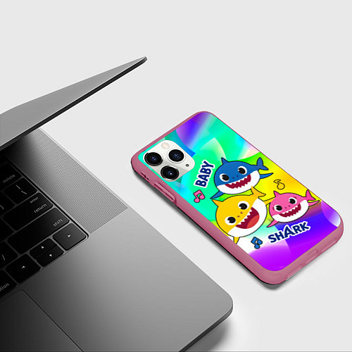 Чехол iPhone 11 Pro матовый Baby Shark Brooklyn and friends / 3D-Малиновый – фото 3