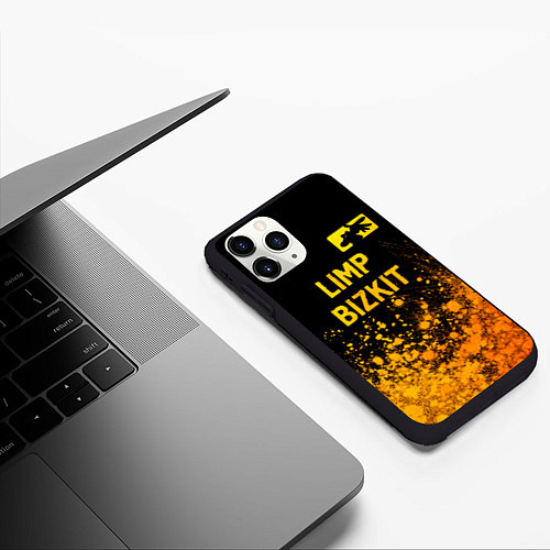 Чехол iPhone 11 Pro матовый Limp Bizkit - gold gradient: символ сверху / 3D-Черный – фото 3
