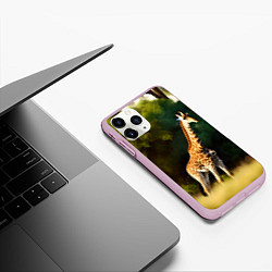 Чехол iPhone 11 Pro матовый Жираф на фоне деревьев, цвет: 3D-розовый — фото 2
