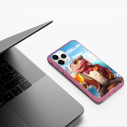 Чехол iPhone 11 Pro матовый Мистер карп с пивом / 3D-Малиновый – фото 3