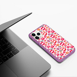 Чехол iPhone 11 Pro матовый Поцелуи - kiss, цвет: 3D-фиолетовый — фото 2