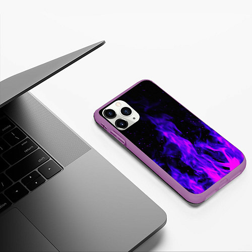 Чехол iPhone 11 Pro матовый Неоновый огонь на черном фоне / 3D-Фиолетовый – фото 3