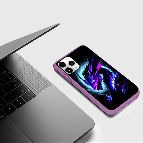 Чехол iPhone 11 Pro матовый Морда дракона - неоновое свечение / 3D-Фиолетовый – фото 3