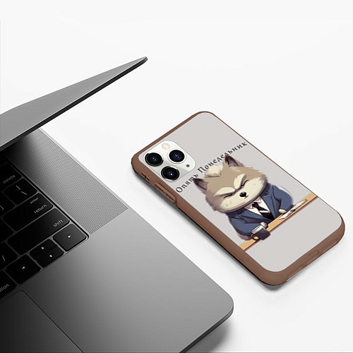 Чехол iPhone 11 Pro матовый Волк на работе / 3D-Коричневый – фото 3