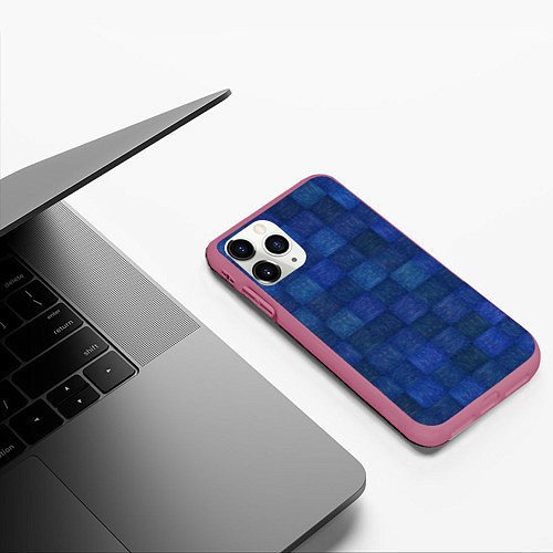 Чехол iPhone 11 Pro матовый Джинсовая клетка / 3D-Малиновый – фото 3