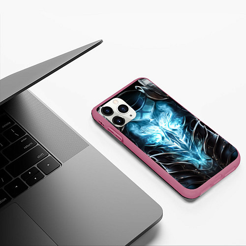 Чехол iPhone 11 Pro матовый Магический доспех некроманта / 3D-Малиновый – фото 3