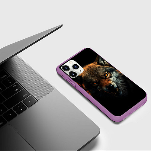 Чехол iPhone 11 Pro матовый Оскал дикого волка / 3D-Фиолетовый – фото 3