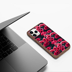 Чехол iPhone 11 Pro матовый Красные цветы узор, цвет: 3D-коричневый — фото 2