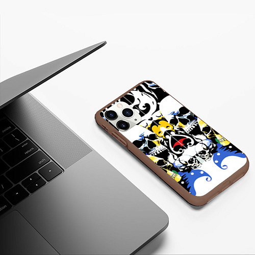 Чехол iPhone 11 Pro матовый Паттерн из черепов - поп-арт / 3D-Коричневый – фото 3