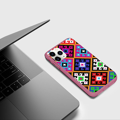Чехол iPhone 11 Pro матовый Колорит / 3D-Малиновый – фото 3