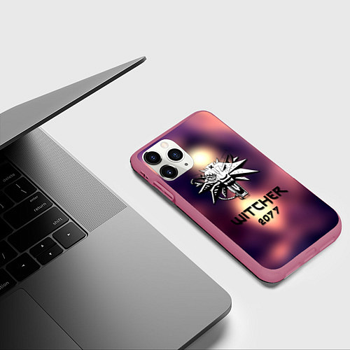 Чехол iPhone 11 Pro матовый Ведьмак 2077 / 3D-Малиновый – фото 3