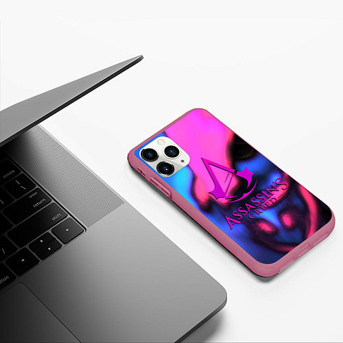 Чехол iPhone 11 Pro матовый Кредо убийцы / 3D-Малиновый – фото 3