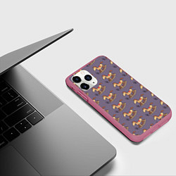 Чехол iPhone 11 Pro матовый Деревянные лошадки качалки, цвет: 3D-малиновый — фото 2