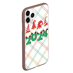 Чехол iPhone 11 Pro матовый Новогодние гномы 2024, цвет: 3D-коричневый — фото 2