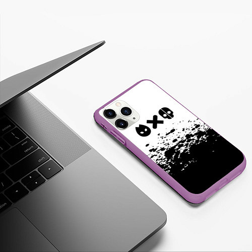 Чехол iPhone 11 Pro матовый Любовь смерь и роботы / 3D-Фиолетовый – фото 3