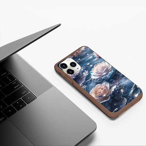 Чехол iPhone 11 Pro матовый Белые розы на воде / 3D-Коричневый – фото 3