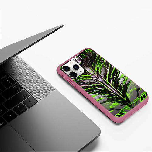 Чехол iPhone 11 Pro матовый Киберпанк доспех зелёный / 3D-Малиновый – фото 3