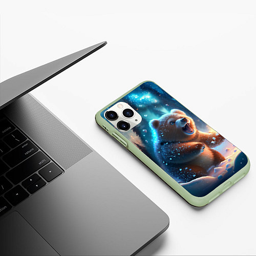 Чехол iPhone 11 Pro матовый Полярный мишка / 3D-Салатовый – фото 3
