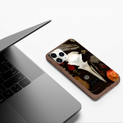 Чехол iPhone 11 Pro матовый Череп и физалис over / 3D-Коричневый – фото 3