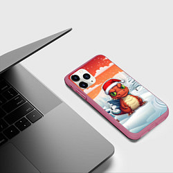 Чехол iPhone 11 Pro матовый Маленький новогодний милый дракоша 2024, цвет: 3D-малиновый — фото 2