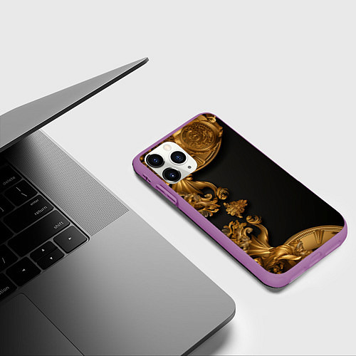Чехол iPhone 11 Pro матовый Золотые объемные узоры / 3D-Фиолетовый – фото 3