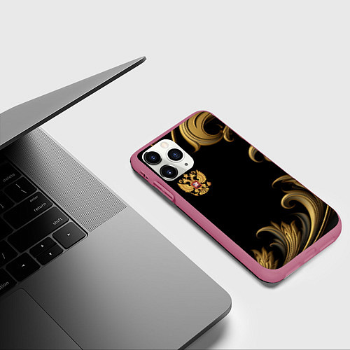 Чехол iPhone 11 Pro матовый Герб России и золотистый узор / 3D-Малиновый – фото 3