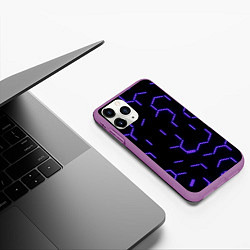 Чехол iPhone 11 Pro матовый Фиолетовые неоновые неполные гексагоны, цвет: 3D-фиолетовый — фото 2
