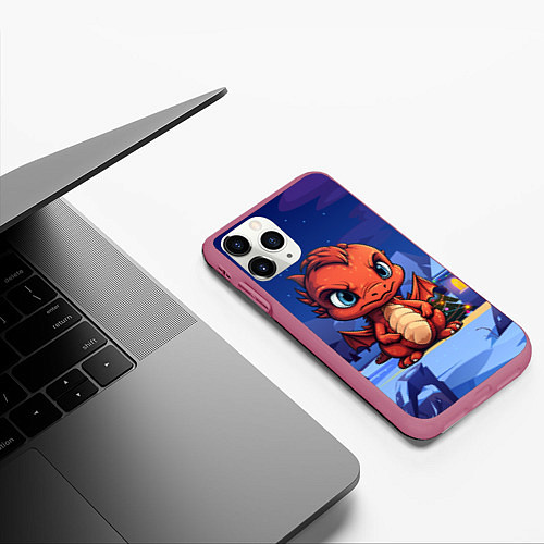 Чехол iPhone 11 Pro матовый Забавный красный дракон 2024 / 3D-Малиновый – фото 3