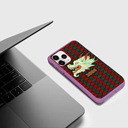 Чехол iPhone 11 Pro матовый Веселящаяся драконья голова, цвет: 3D-фиолетовый — фото 2