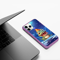 Чехол iPhone 11 Pro матовый Маленький счастливый дракон, цвет: 3D-фиолетовый — фото 2