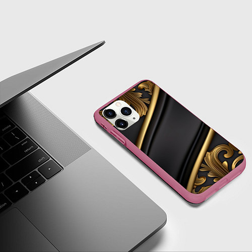 Чехол iPhone 11 Pro матовый Лепнина объемные узоры золотые / 3D-Малиновый – фото 3