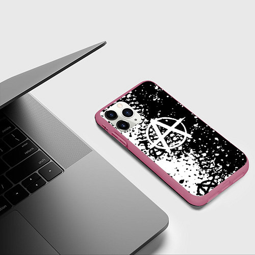 Чехол iPhone 11 Pro матовый Анархия краски черно-белые / 3D-Малиновый – фото 3