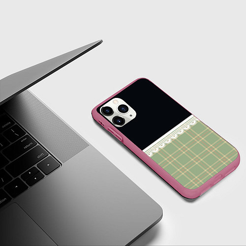 Чехол iPhone 11 Pro матовый Клетка и рюши в салатовом цвете / 3D-Малиновый – фото 3