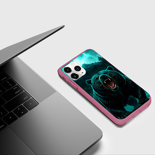 Чехол iPhone 11 Pro матовый Царь тайги - медведь молнии / 3D-Малиновый – фото 3